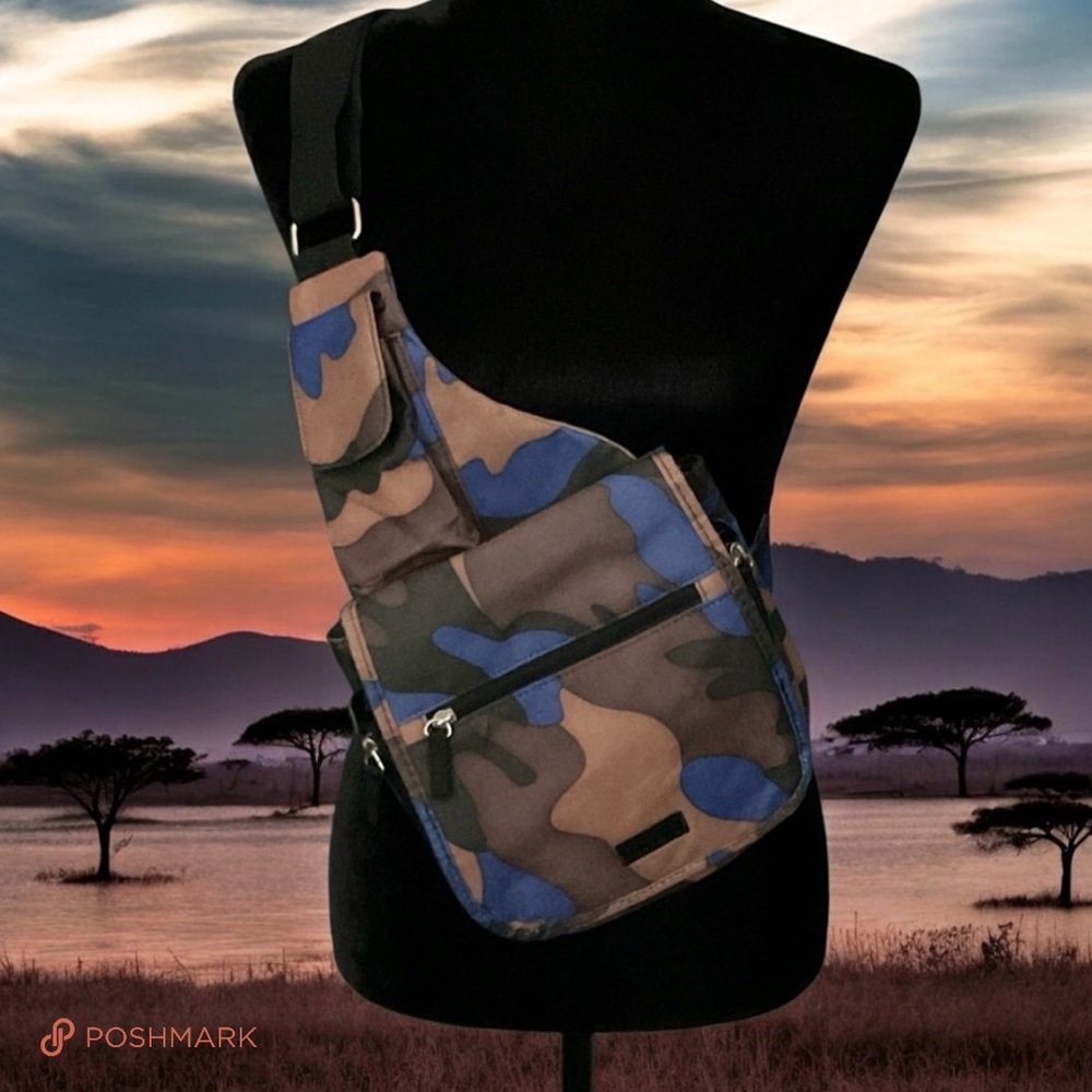 💖 Roots Camouflage Utility Sling Bag 💖